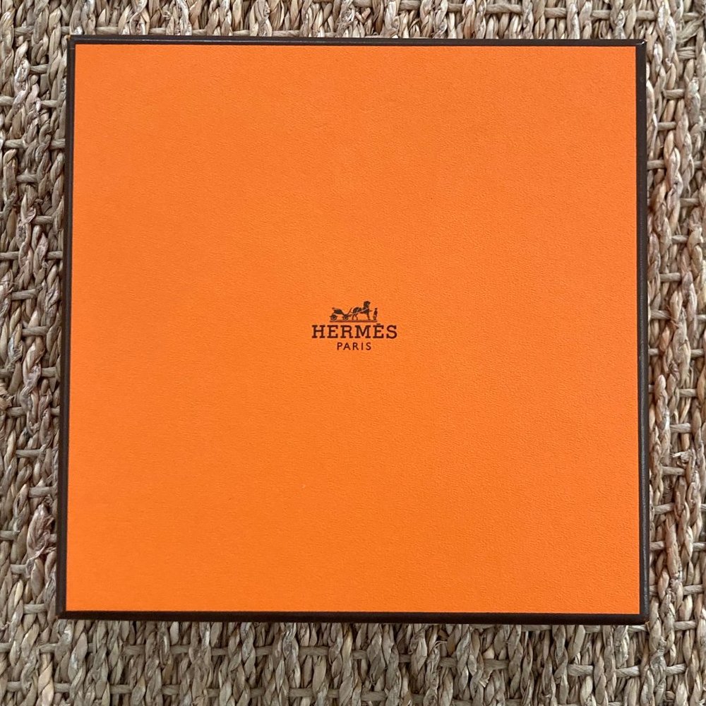 HERMES GIFT BOX - PERFECT STORAGE FOR SMALL HERMES ITEMS JEWELRY 6.0 x 6.0 x 2.0